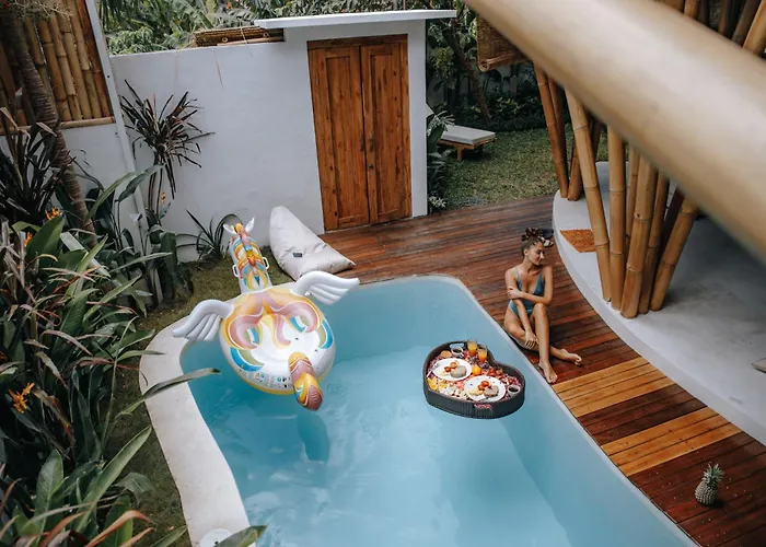 Tropical Bali Bamboo Villa - 7 Minutes From Canggu